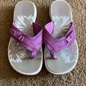 Clarks Flip Flops